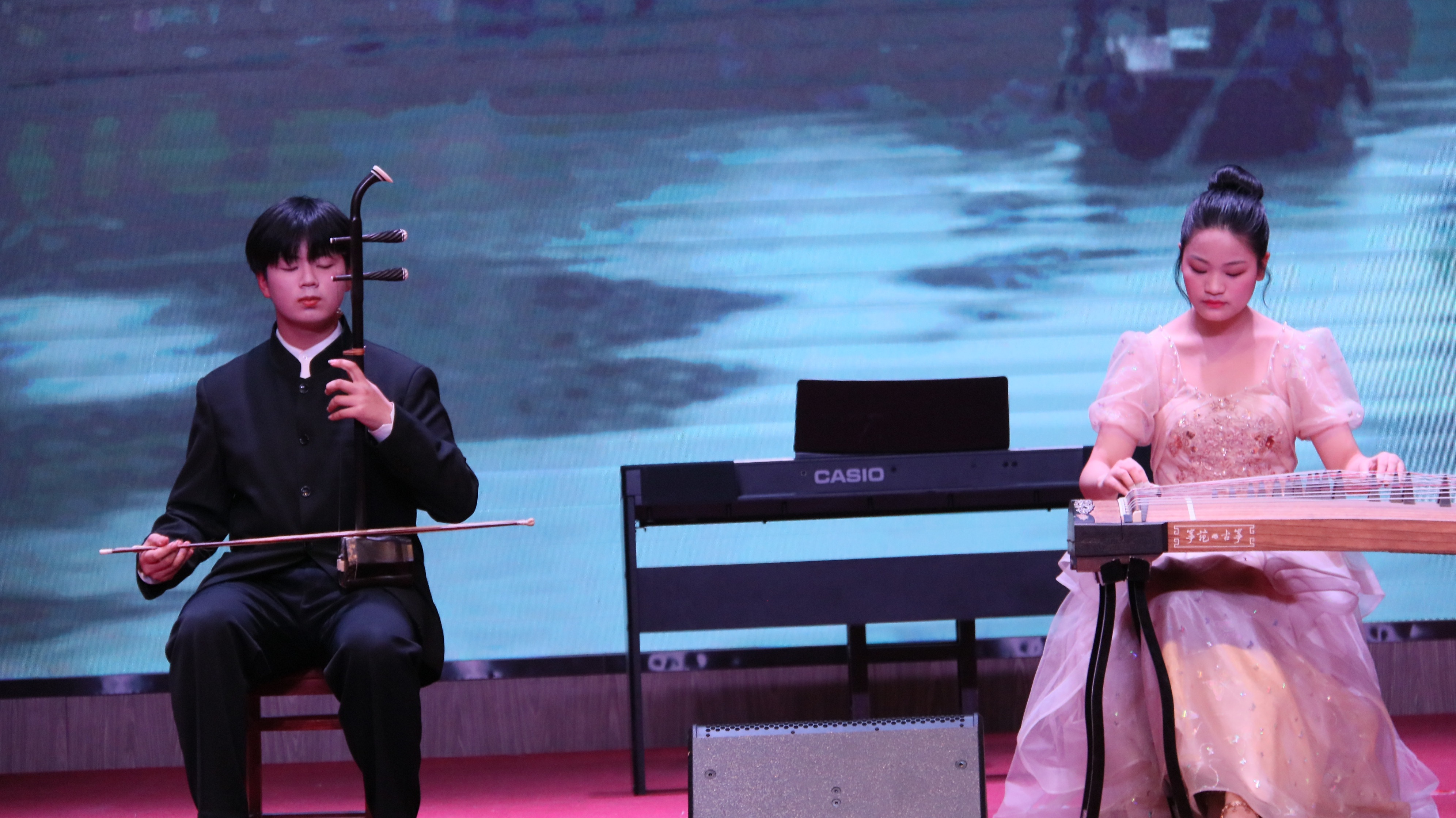 17.表演3.jpg